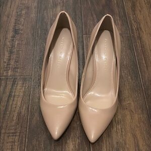 Kelly & Katie Women's Cream Pumps
